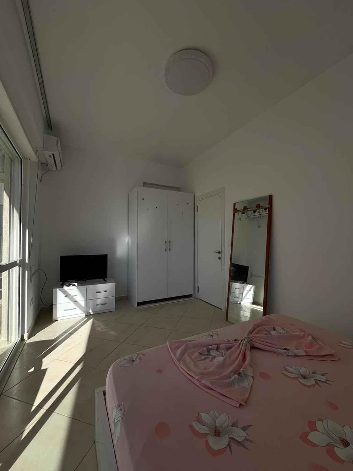 Neo Diamond Sea * Sarandë